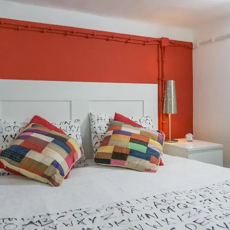 Daire Large & Relaxing Loft In Alfama Lisboa