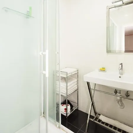 Large & Relaxing Loft In Alfama Daire *