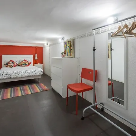 דירה Large & Relaxing Loft In Alfama ליסבון