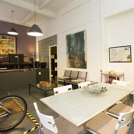 Large & Relaxing Loft In Alfama ליסבון